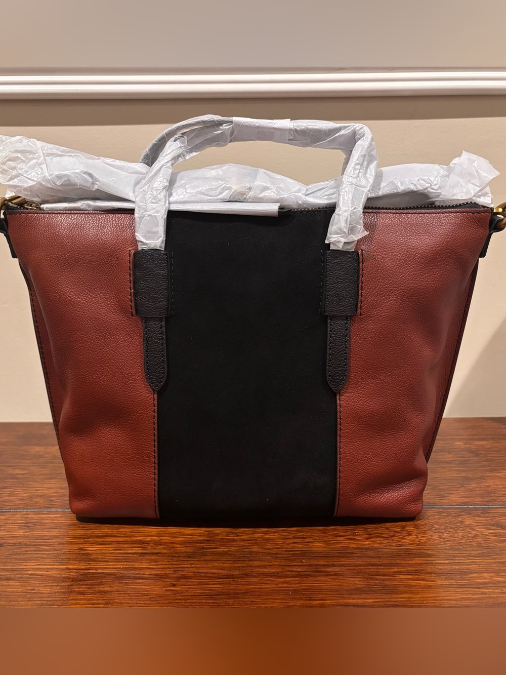 Fossil Black and Brown Skylar Satchel - Picture 3 of 11
